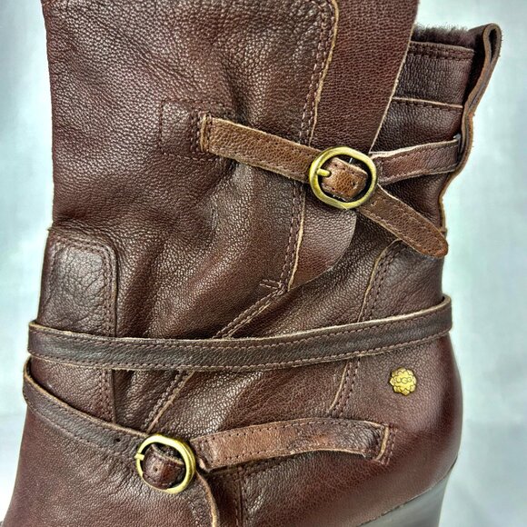 UGG Brown Ankle Booties with Chunky Heel and Buckle Details - Picture 5 of 16